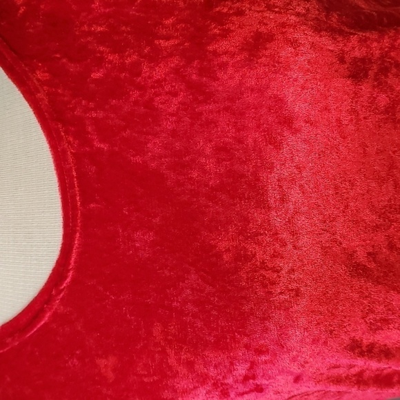 CASSINI Red velvet long sleeve top, great for Christmas. Size medium. - Picture 2 of 7